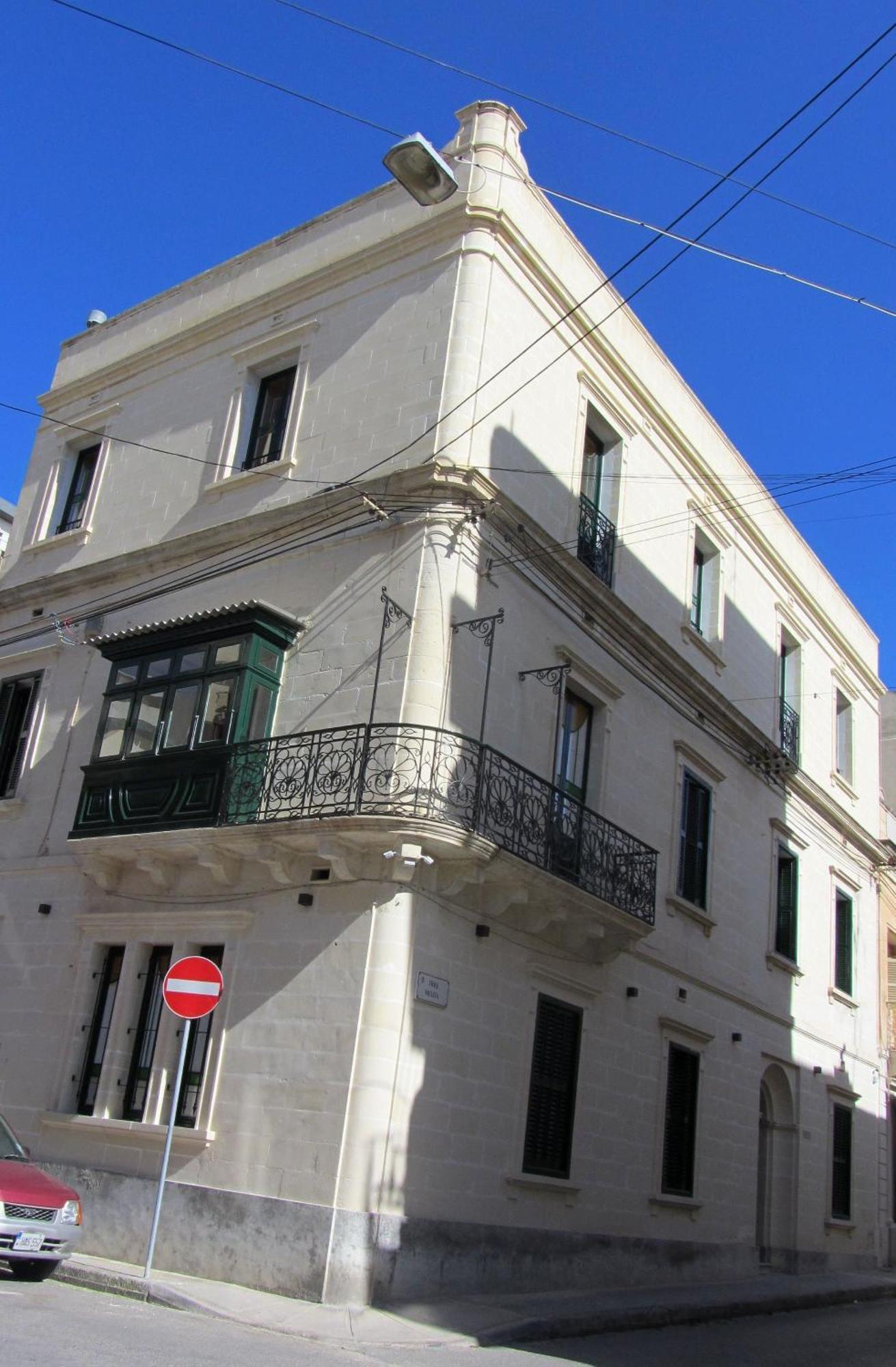 Corner Hostel Sliema Extérieur photo