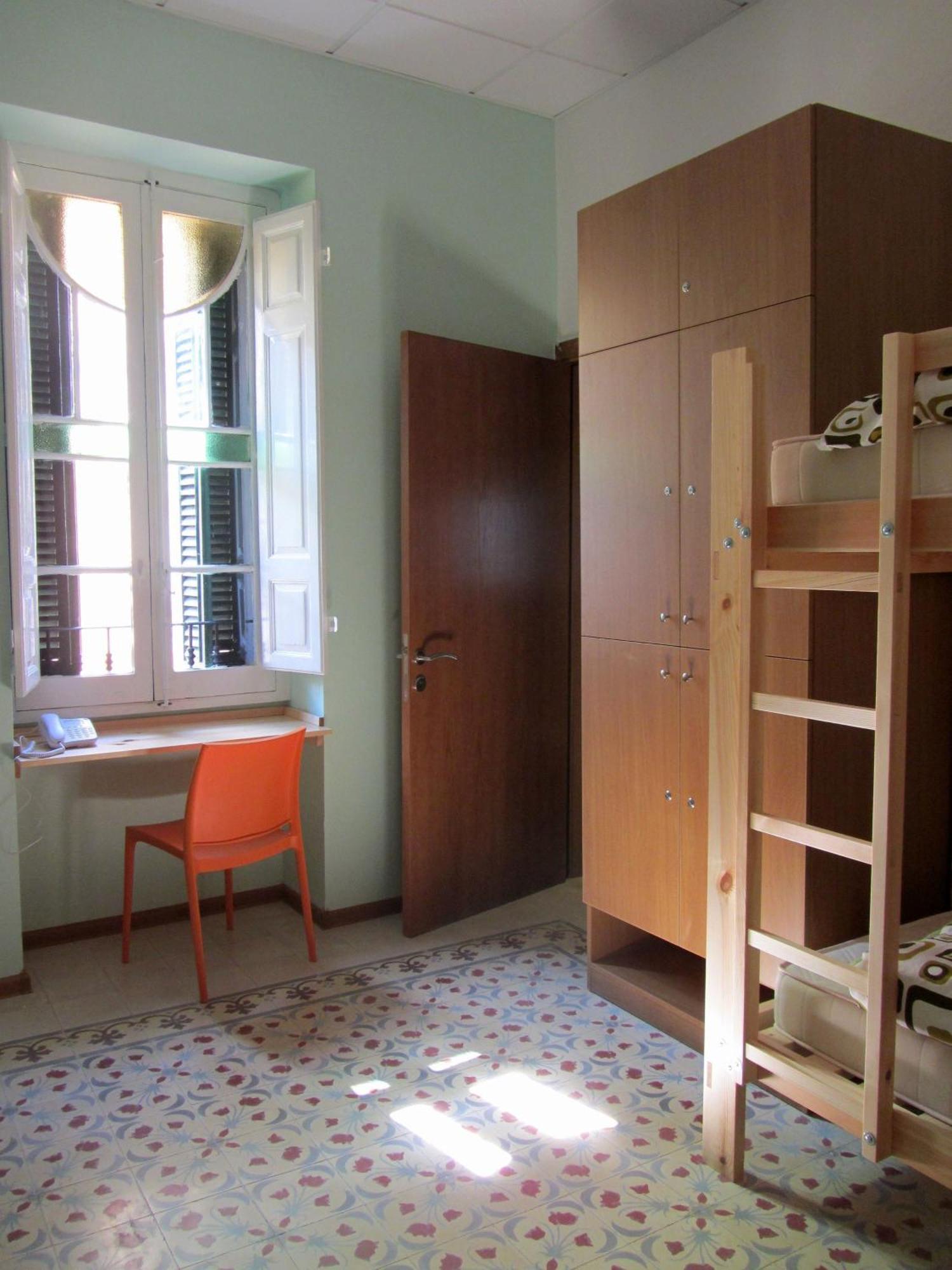 Corner Hostel Sliema Extérieur photo