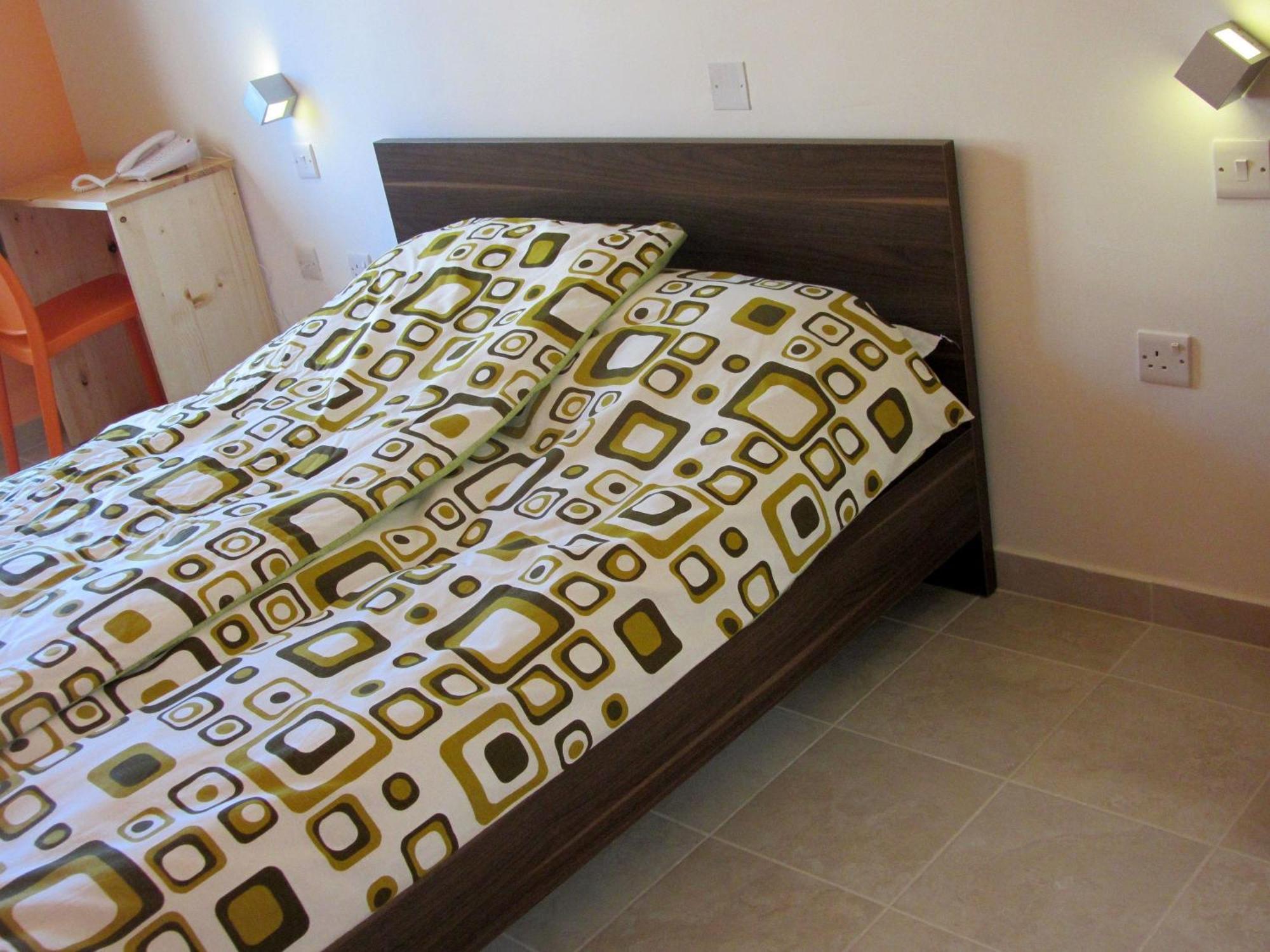 Corner Hostel Sliema Extérieur photo