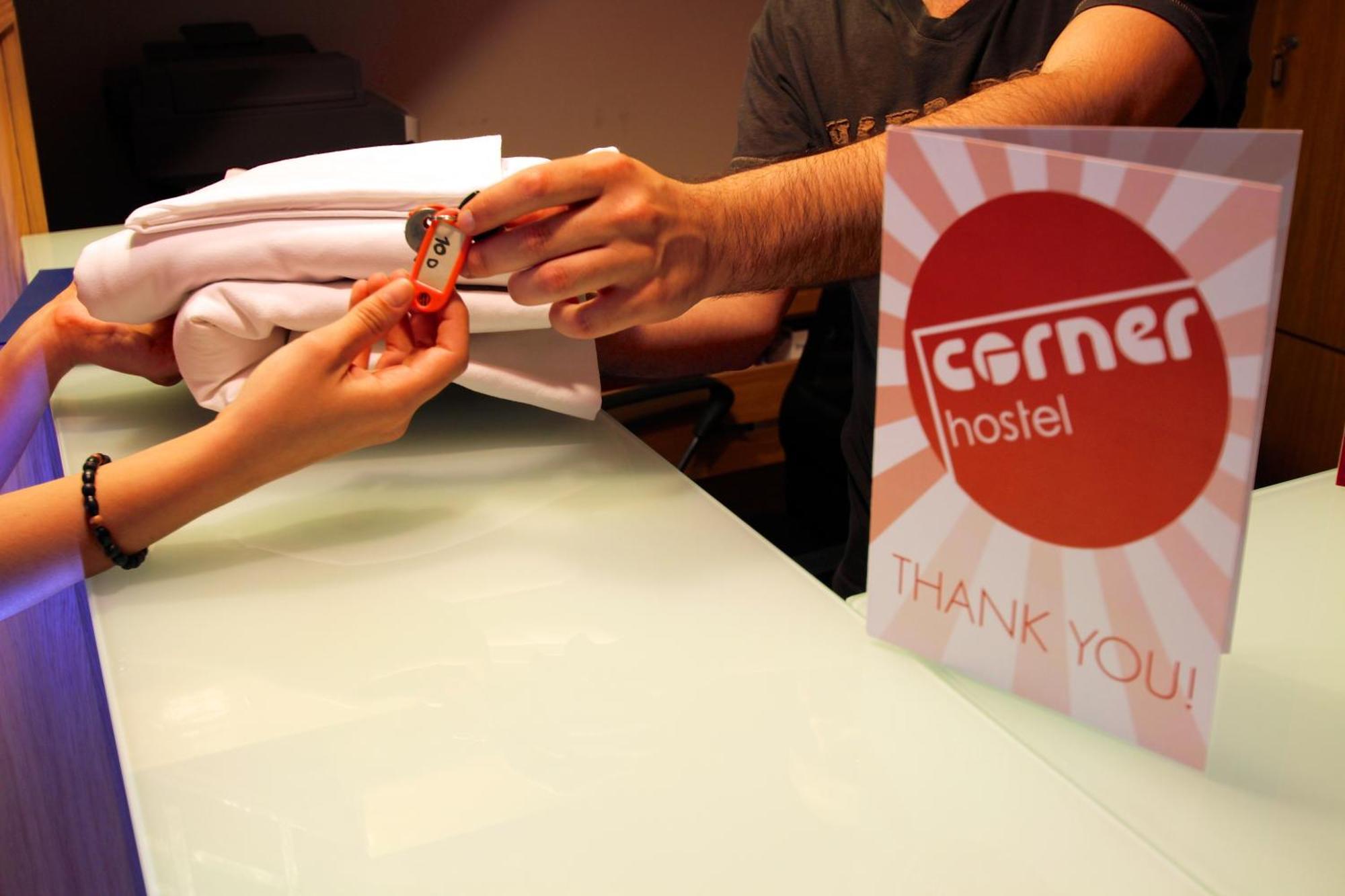 Corner Hostel Sliema Extérieur photo