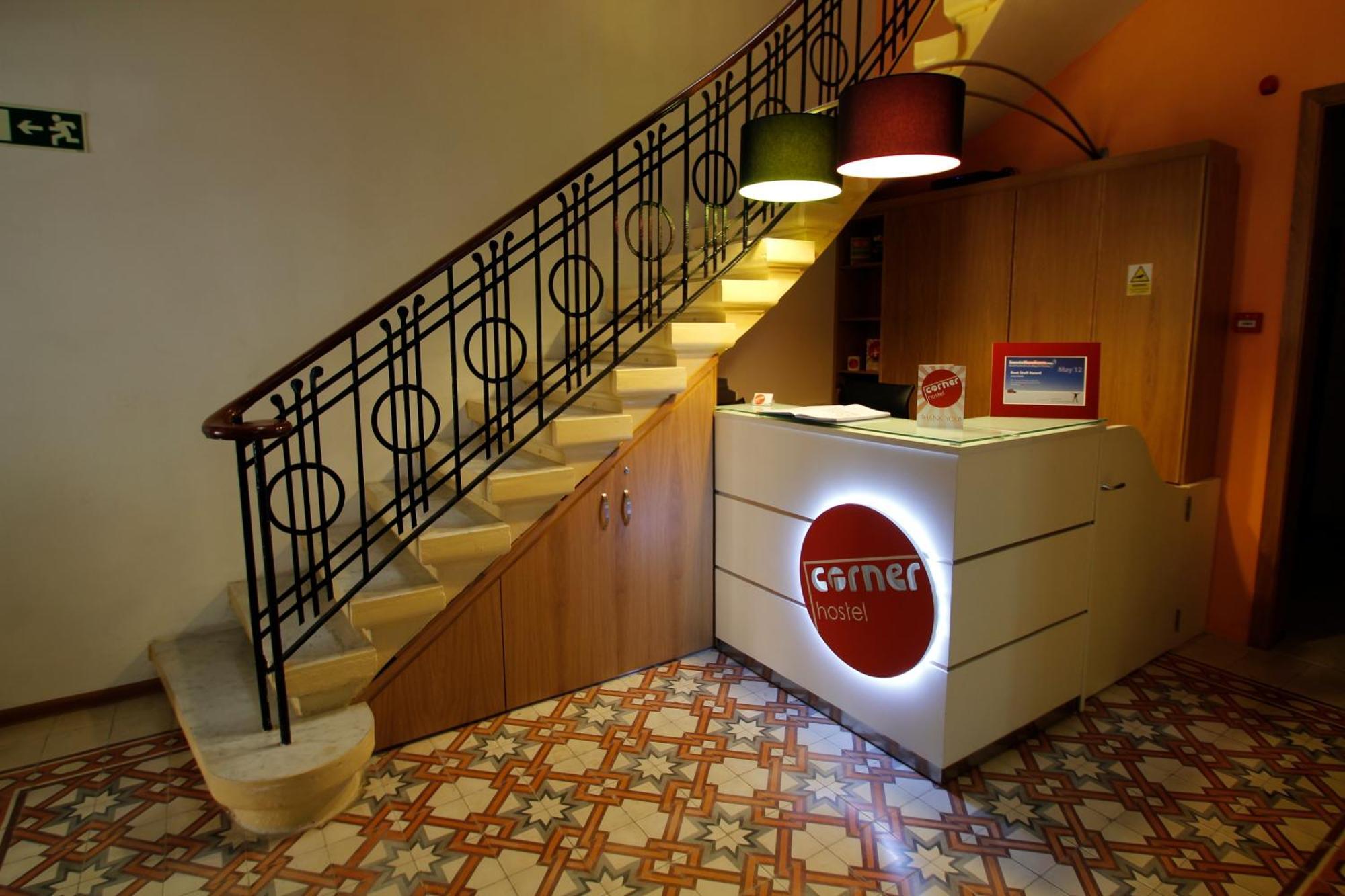 Corner Hostel Sliema Extérieur photo