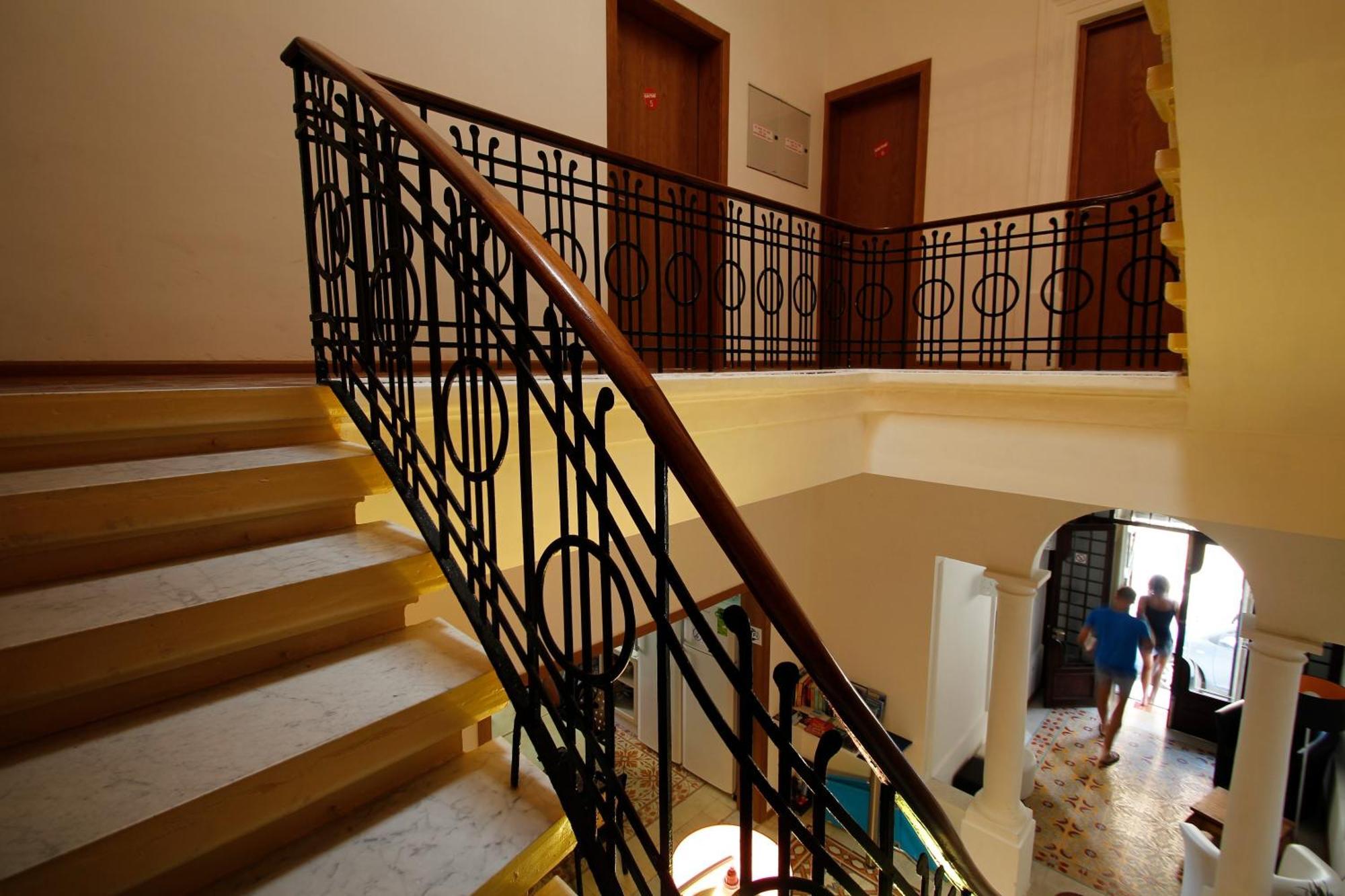 Corner Hostel Sliema Extérieur photo
